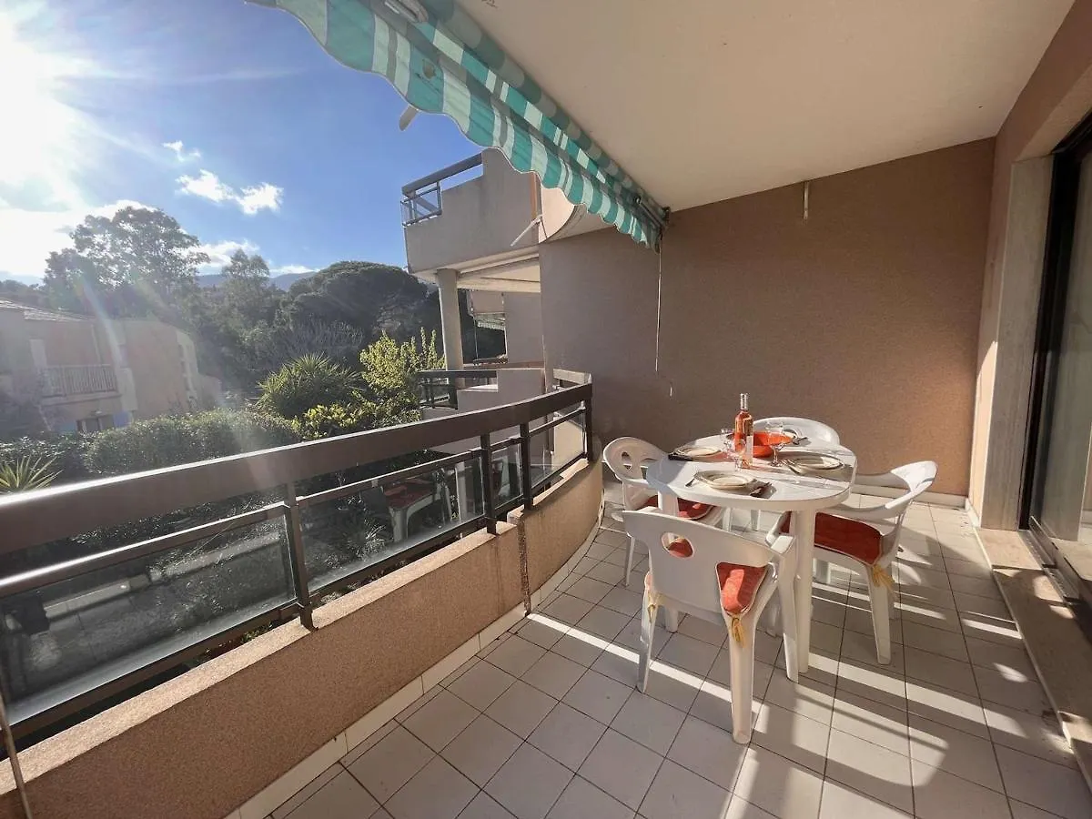 Διαμέρισμα Charmant T2 Avec Terrasse A 200M Des Plages - Cavalaire-Sur-Mer - Fr-1-226B-139