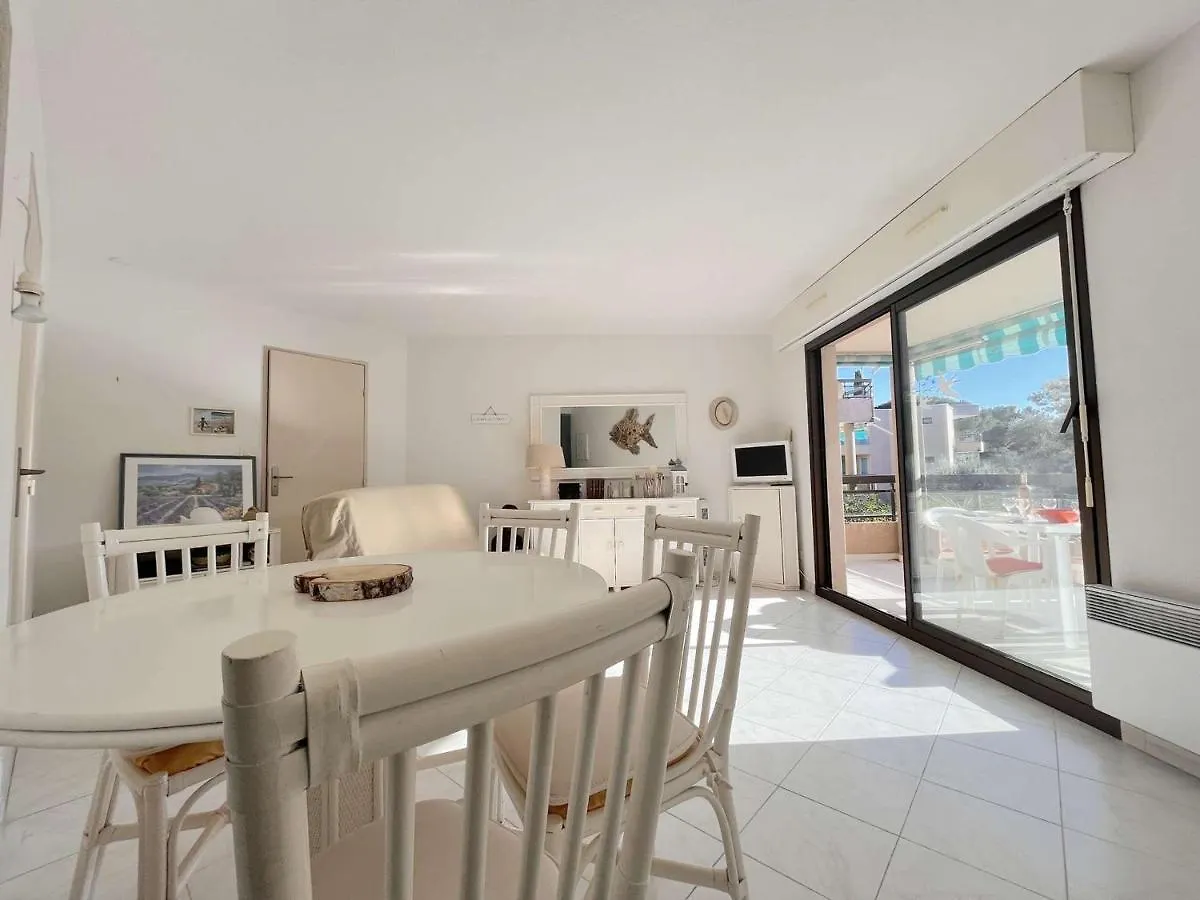 Charmant T2 Avec Terrasse A 200M Des Plages - Cavalaire-Sur-Mer - Fr-1-226B-139