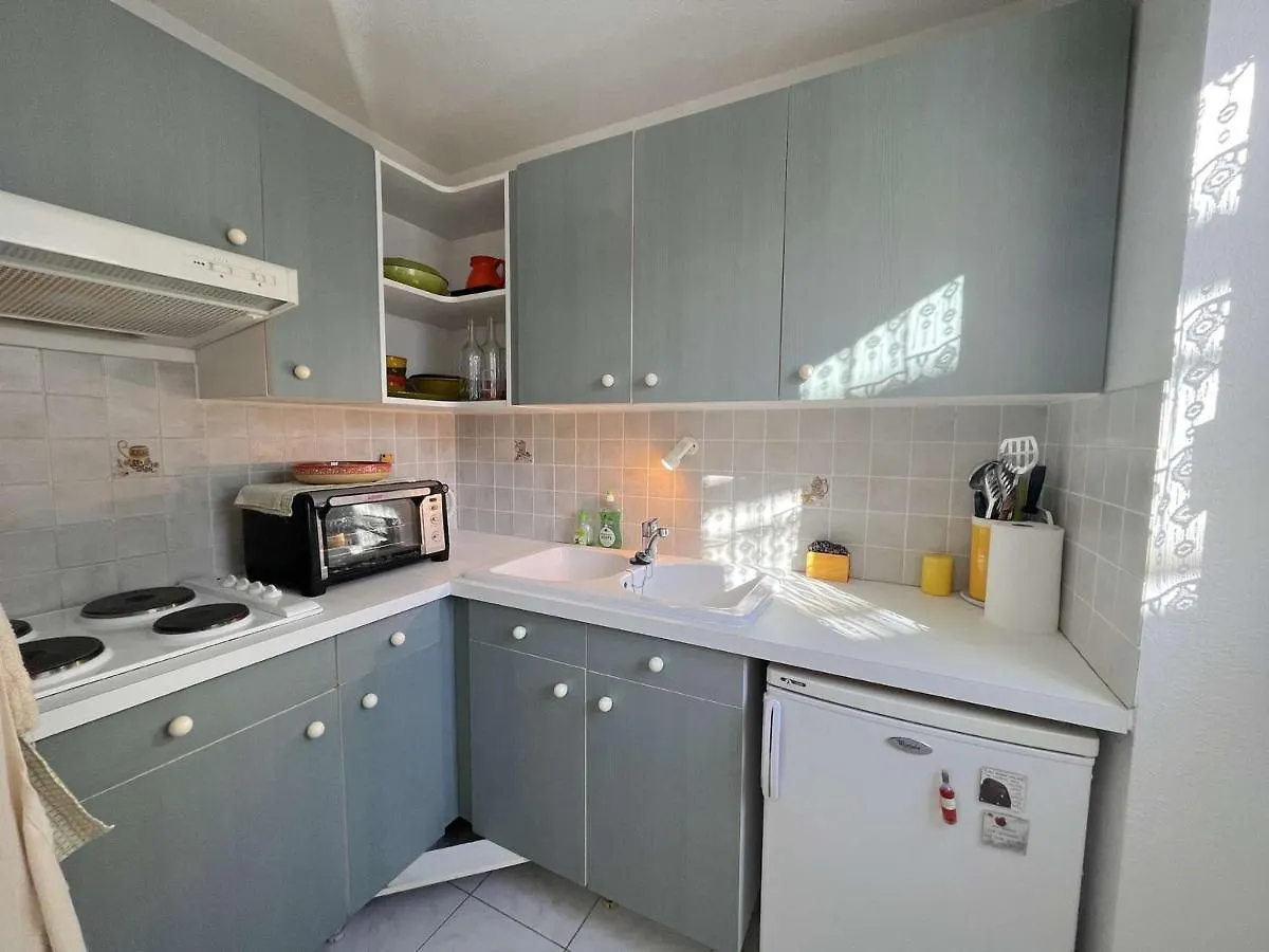 Charmant T2 Avec Terrasse A 200M Des Plages - Cavalaire-Sur-Mer - Fr-1-226B-139